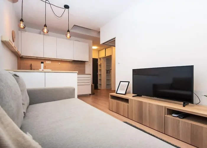 City Center Apartment - Modern & Elegant